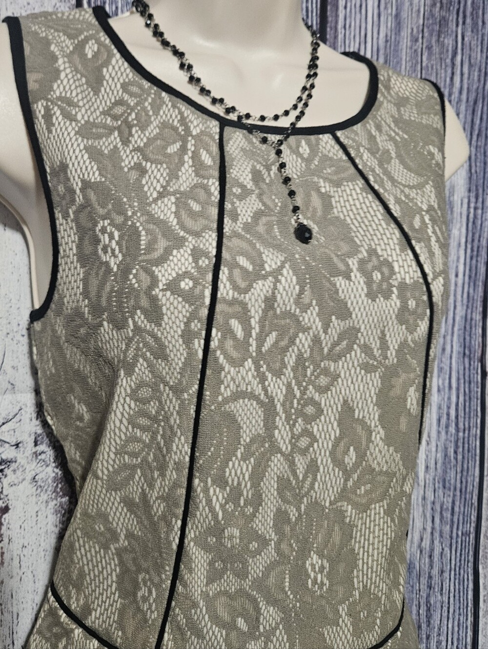 Weston wear Taupe/blk lace peplum tank (Final Price) - Picture 2 of 4